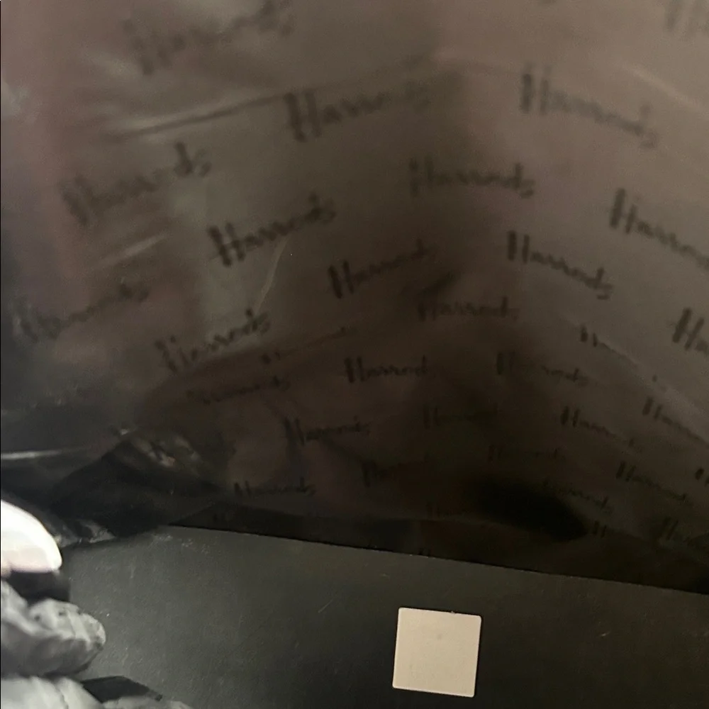 New Harrods Glossy Black Tote with Gold Logo - Picture 6 of 7